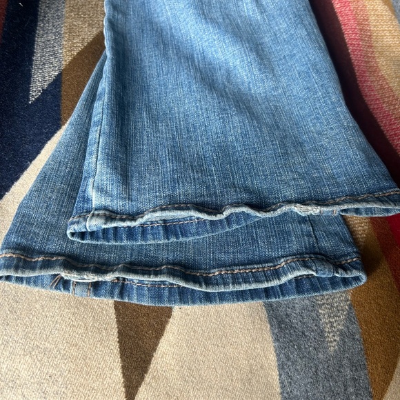 Shyanne Light Wash Tidal Riding Jeans - Picture 4 of 6